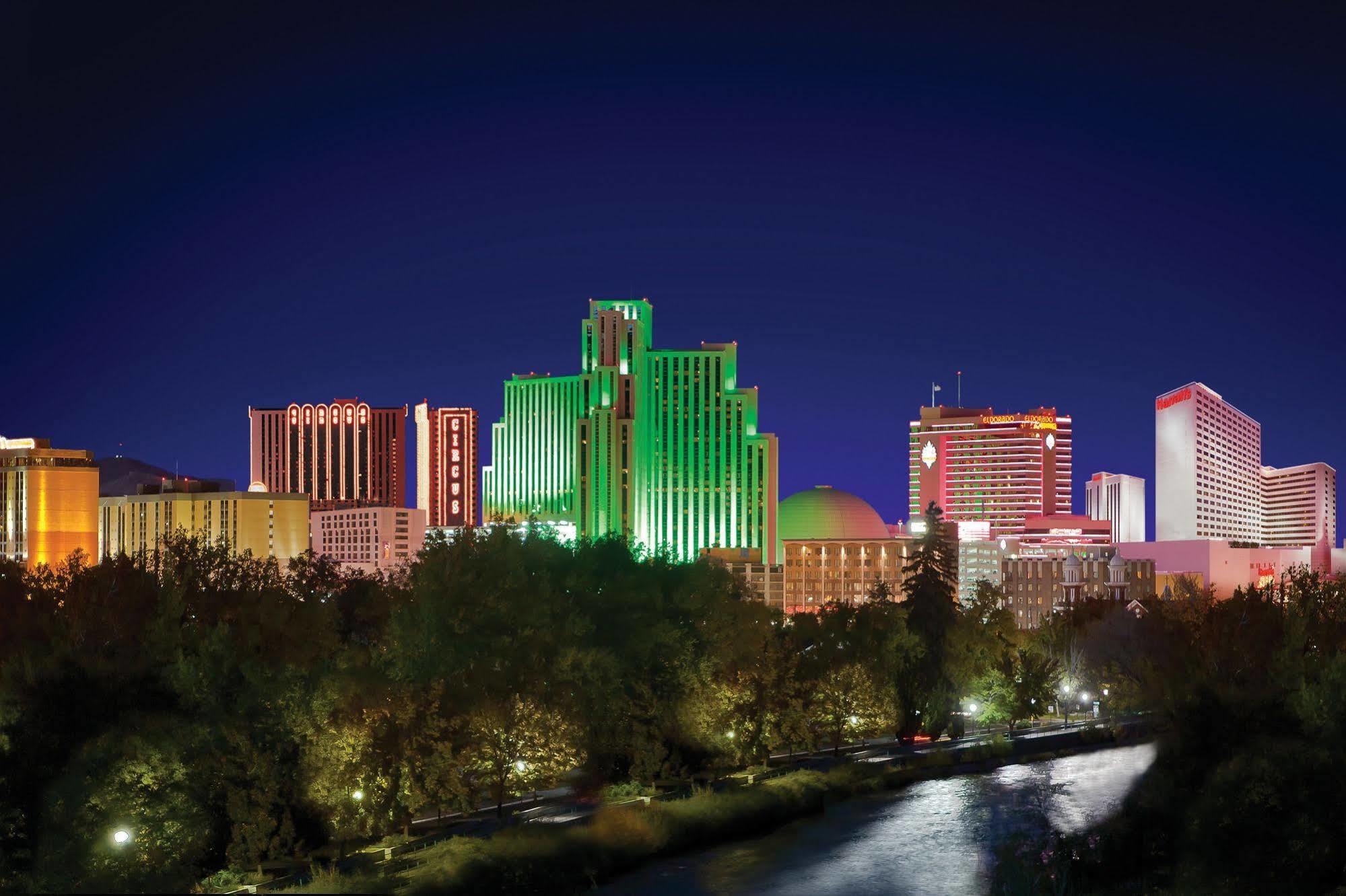 Harrah'S Reno Hotel & Casino Екстериор снимка